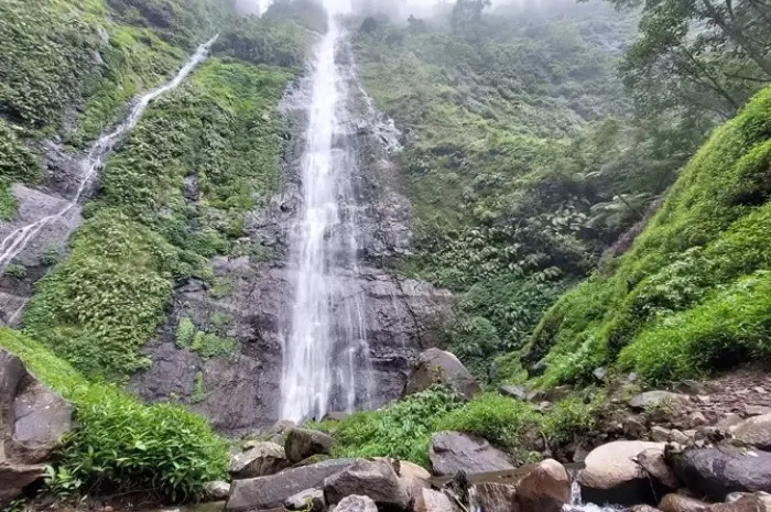 7 The Most Popular Trawas Tourism in Mojokerto
